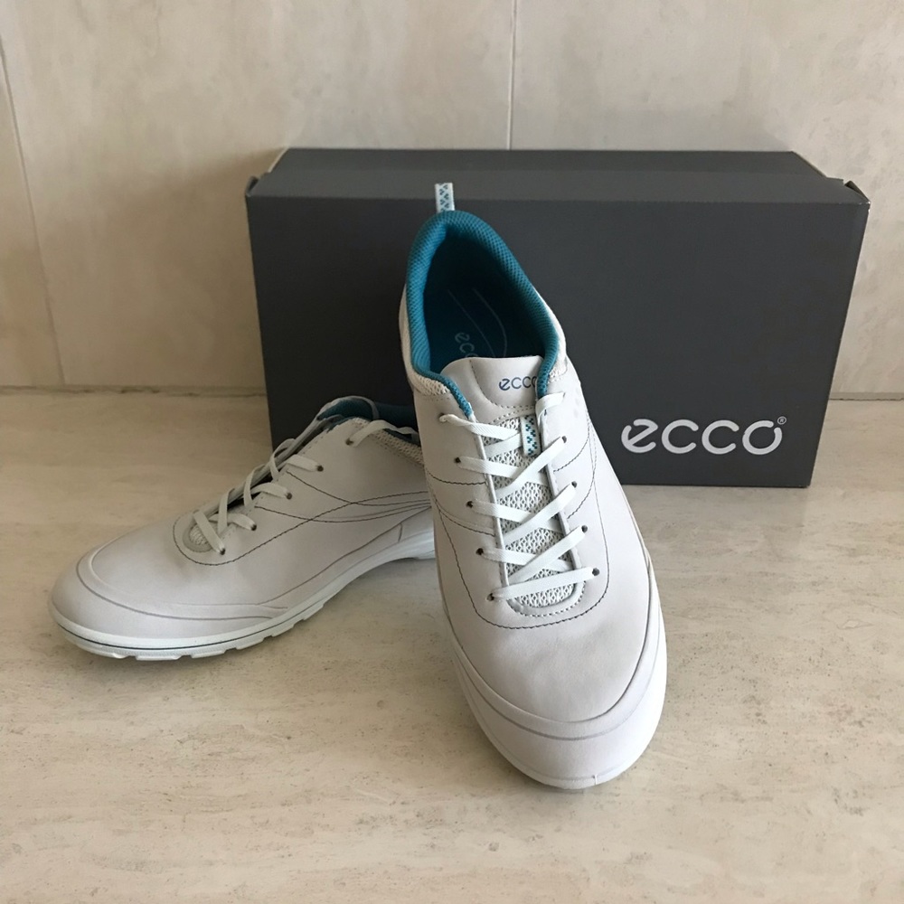 NIB ecco sneaker sz 37